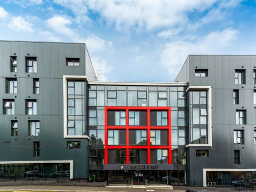 Similar property image