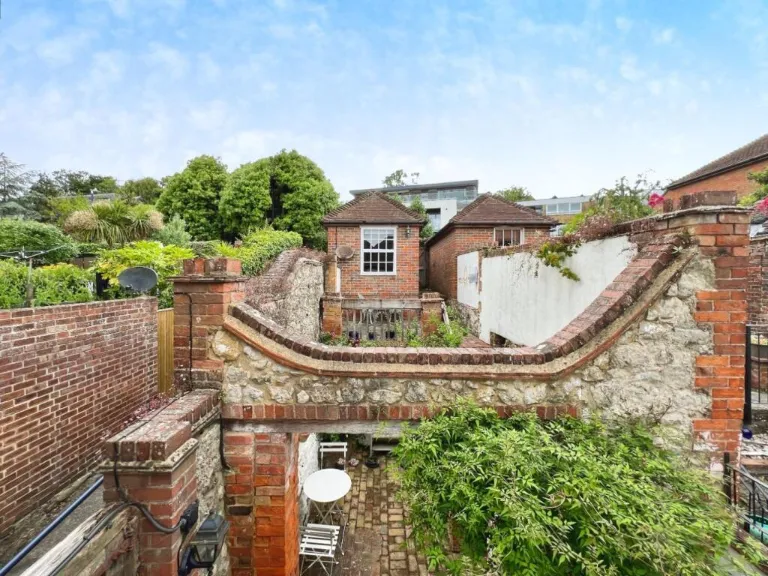 property Compatible Images}