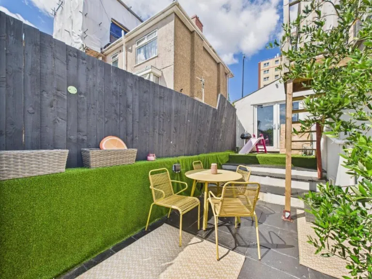 property Compatible Images}