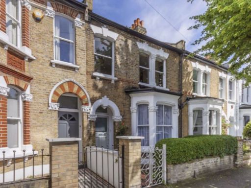 Similar property image