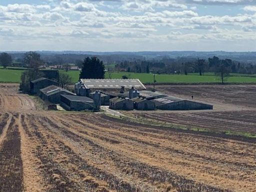 Similar property image