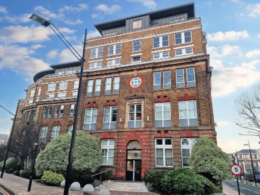 Similar property image