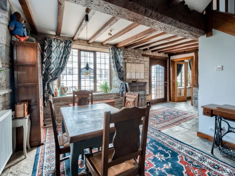 property Compatible Images}