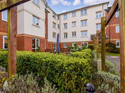 Similar property image