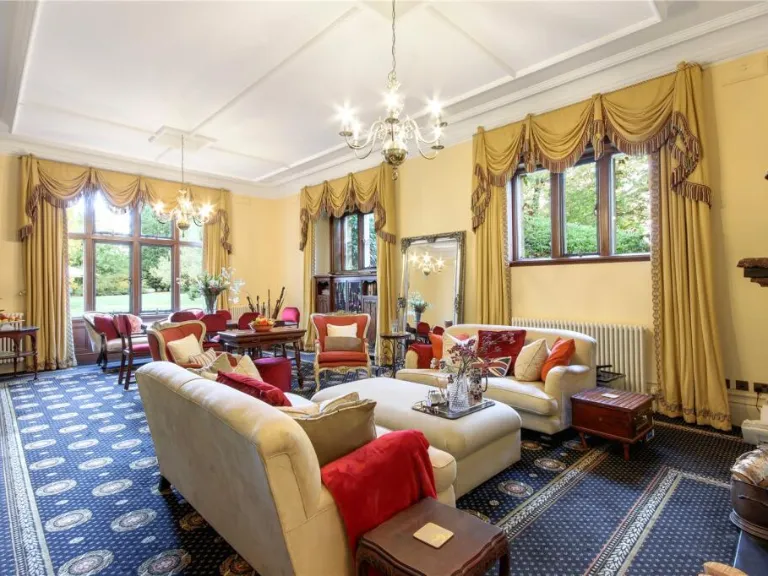 property Compatible Images}