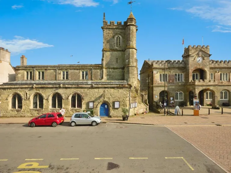 property Compatible Images}