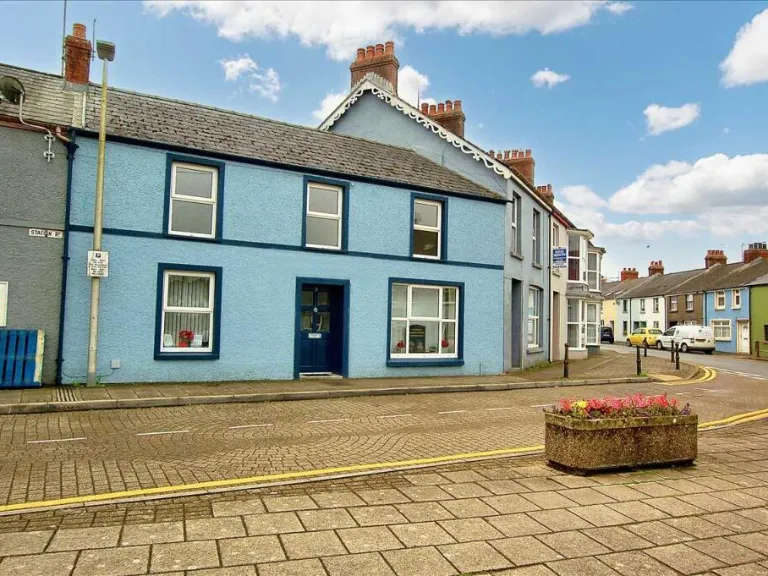 property Compatible Images}