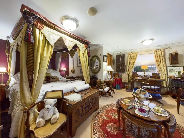 property Compatible Images}