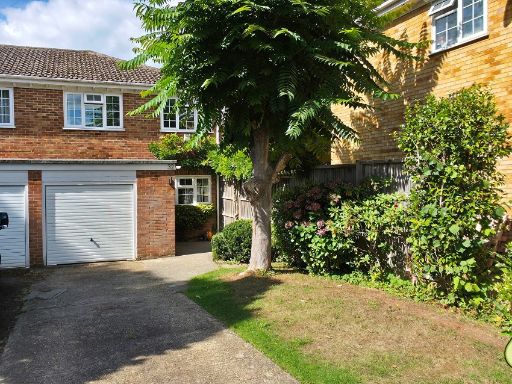 Similar property image
