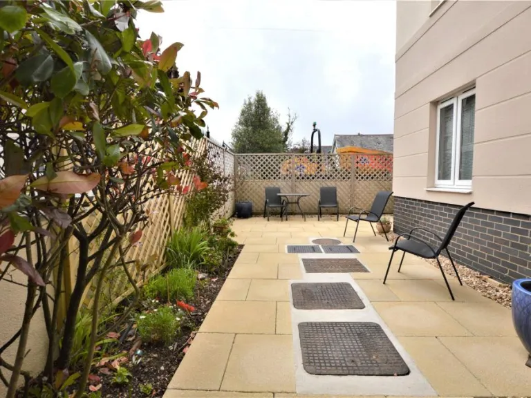 property Compatible Images}