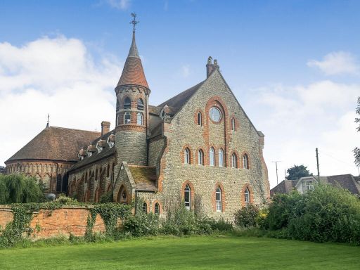 Similar property image