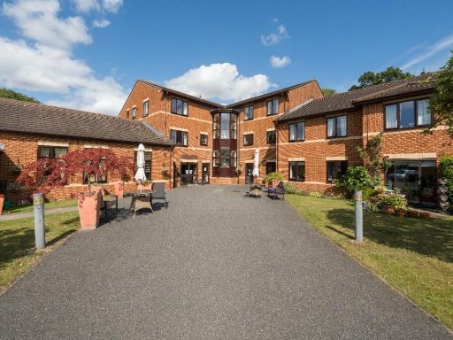 Similar property image