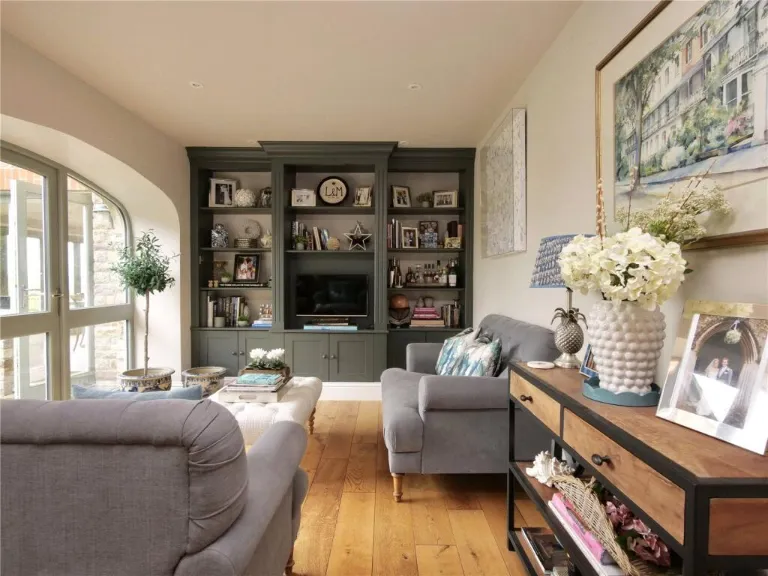 property Compatible Images}