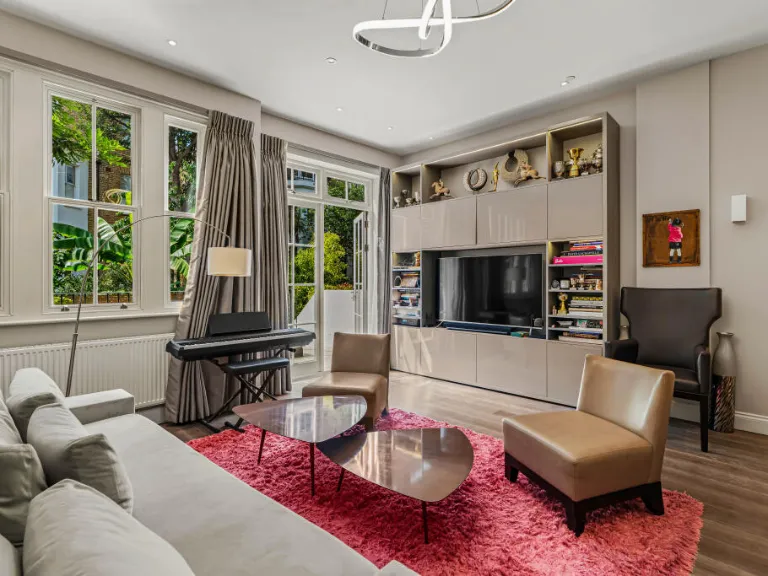 property Compatible Images}