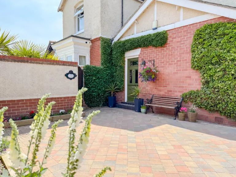 property Compatible Images}