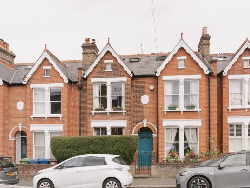 Similar property image