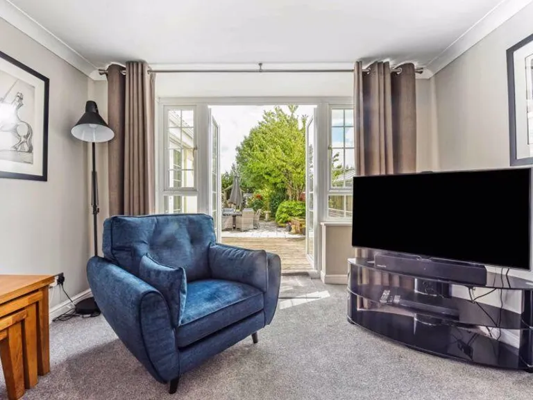 property Compatible Images}