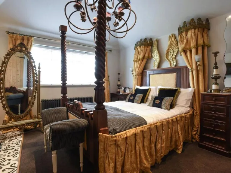 property Compatible Images}