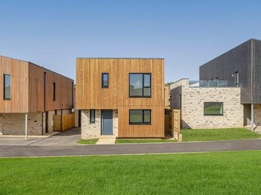 Similar property image