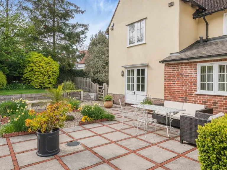 property Compatible Images}