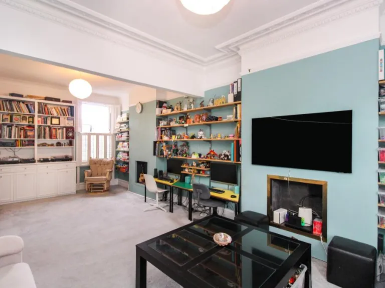 property Compatible Images}