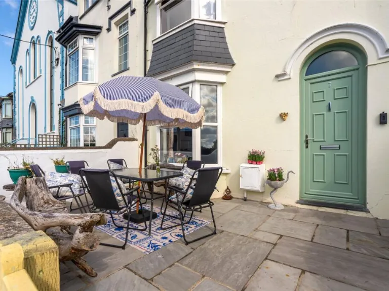 property Compatible Images}