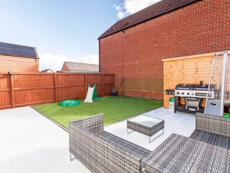 property Compatible Images}