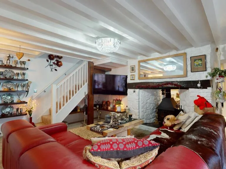 property Compatible Images}