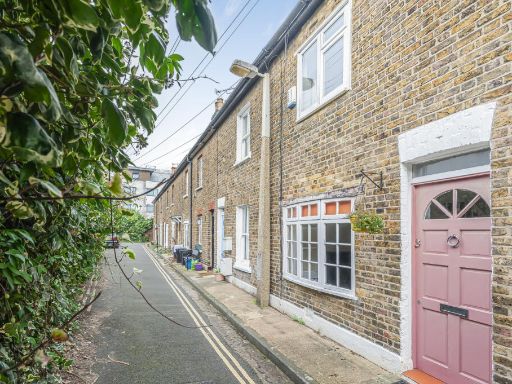 Similar property image