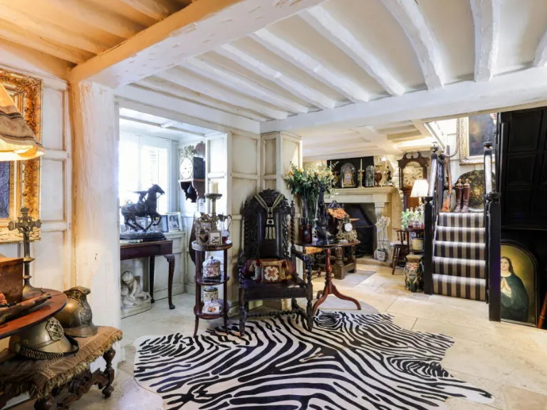 property Compatible Images}