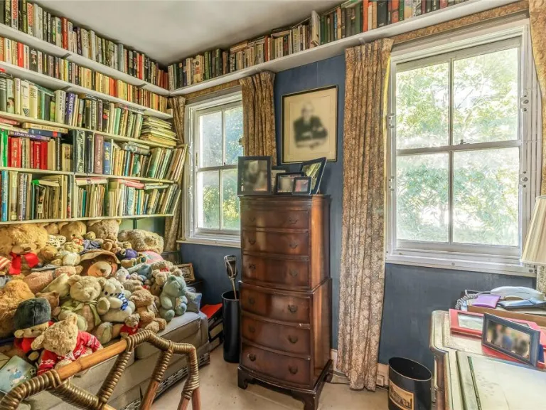 property Compatible Images}