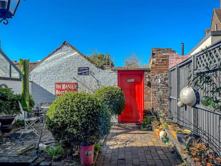 property Compatible Images}