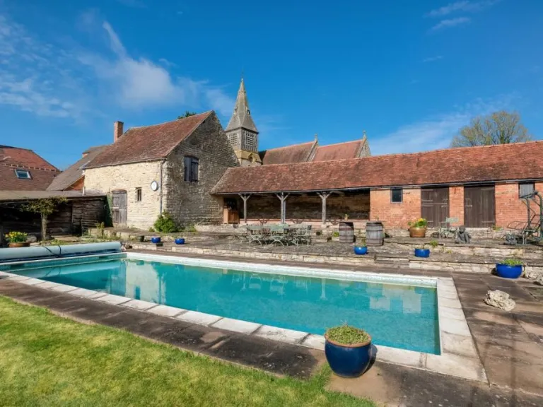 property Compatible Images}