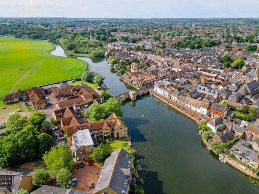 Similar property image