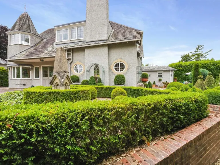 property Compatible Images}