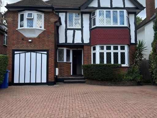 Similar property image