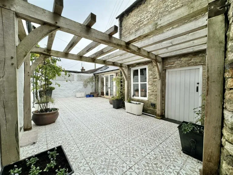 property Compatible Images}