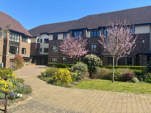 Similar property image
