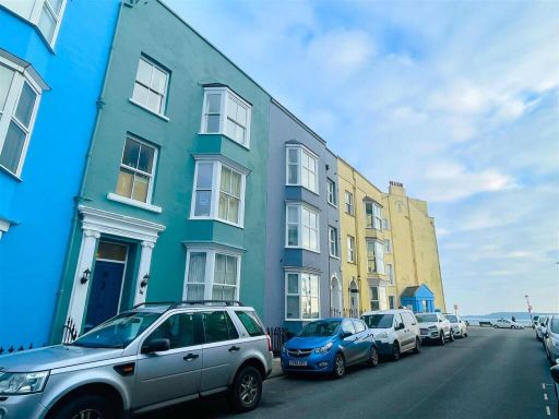 Similar property image