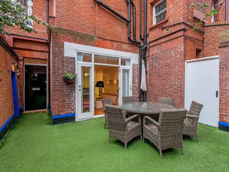 property Compatible Images}