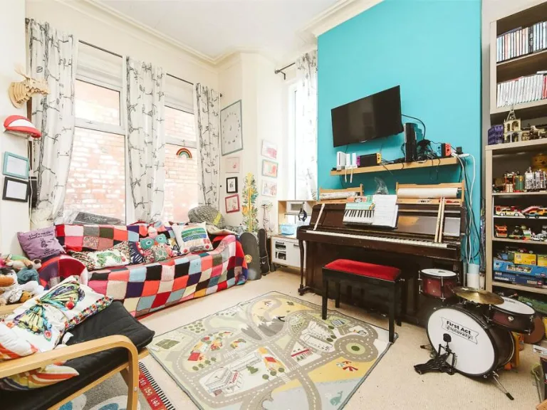 property Compatible Images}