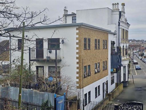 Similar property image