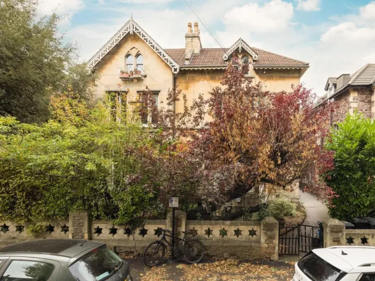 property Compatible Images}