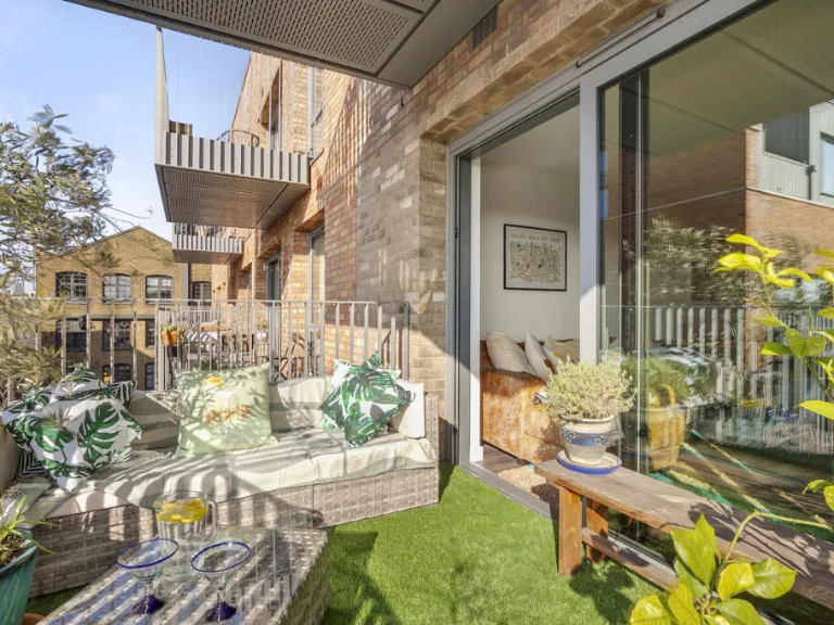 property Compatible Images}