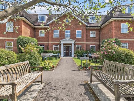 Similar property image