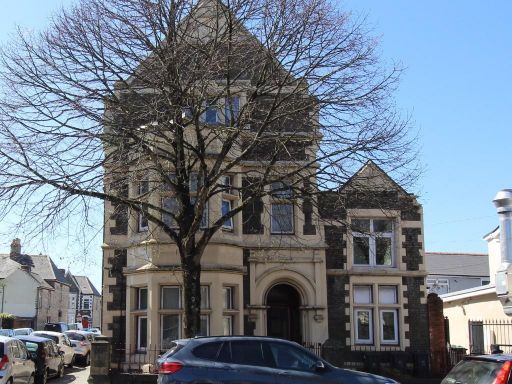 Similar property image