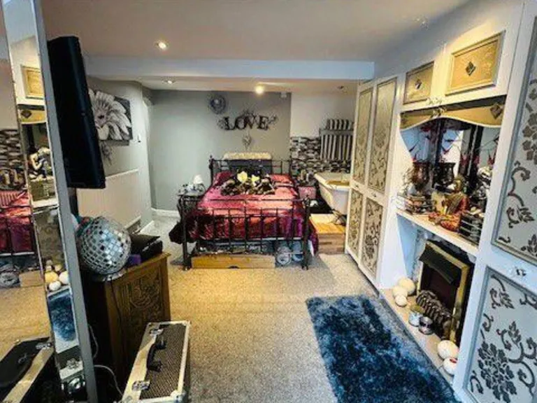 property Compatible Images}