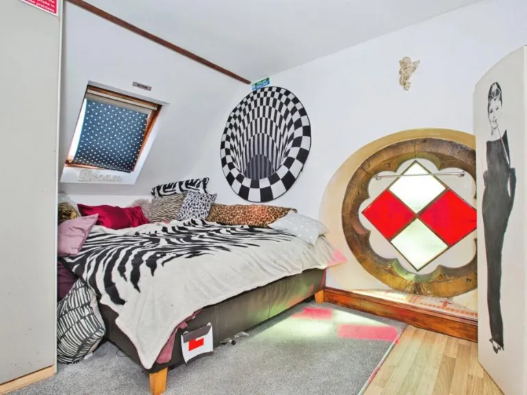 property Compatible Images}