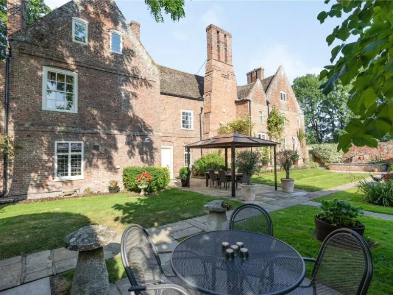 property Compatible Images}