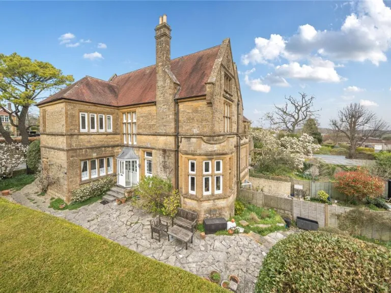 property Compatible Images}